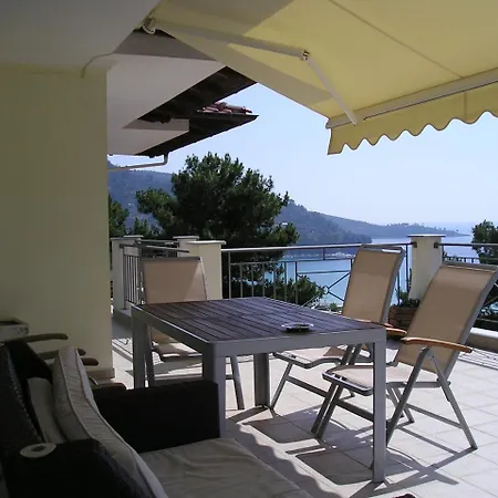 Pegasos Apartment *